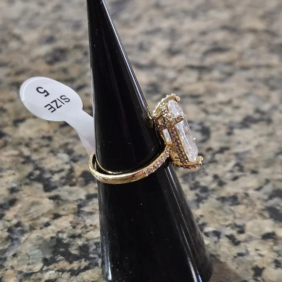 Bomb Party RG66974 "Joyful Embrace" Diamond Cubic Zirconia Sz 5 - Picture 3 of 5